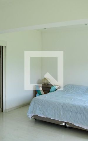 Casa de condomínio para alugar com 430m², 3 quartos e 4 vagasSuíte 3