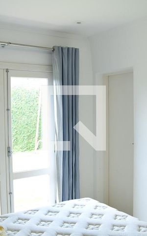 Casa de condomínio para alugar com 430m², 3 quartos e 4 vagasSuíte 2