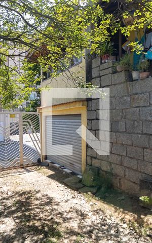 Casa para alugar com 1200m², 1 quarto e 10 vagas Casa para alugar com 1200m², 1 quarto e 10 vagasQuintal/Entrada