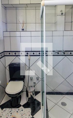 Casa à venda com 200m², 4 quartos e 2 vagas Casa à venda com 200m², 4 quartos e 2 vagasSuite 2