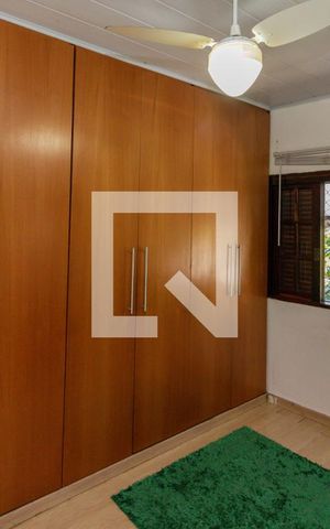 Casa à venda com 200m², 4 quartos e 2 vagas Casa à venda com 200m², 4 quartos e 2 vagasQuarto 3