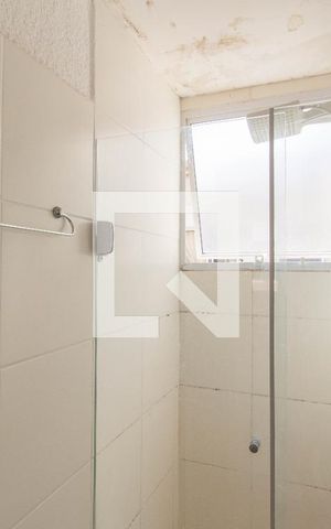 Apartamento à venda com 42m², 2 quartos e 2 vagas Apartamento à venda com 42m², 2 quartos e 2 vagasBanheiro