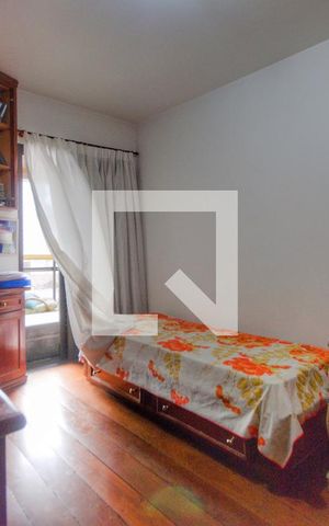 Apartamento à venda com 324m², 4 quartos e 3 vagasQuarto 2