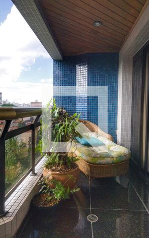 Apartamento à venda com 324m², 4 quartos e 3 vagasVaranda
