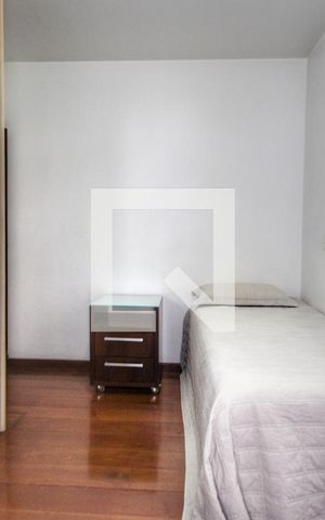 Apartamento à venda com 324m², 4 quartos e 3 vagasQuarto 4