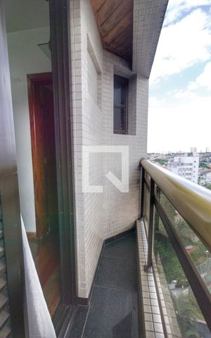 Apartamento à venda com 324m², 4 quartos e 3 vagasQuarto 4 - Varanda