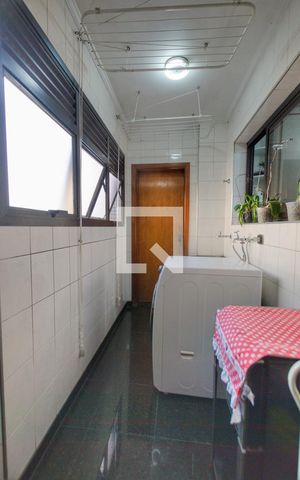 Apartamento à venda com 324m², 4 quartos e 3 vagasÁrea de Serviço