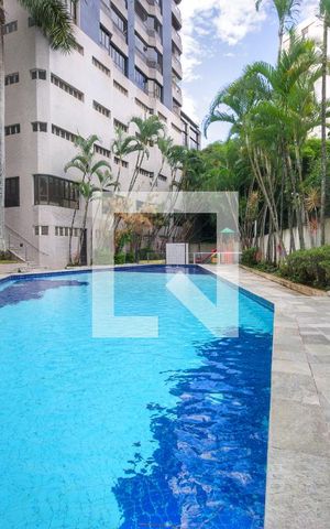 Apartamento à venda com 324m², 4 quartos e 3 vagasÁrea comum - Piscina