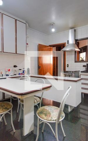Apartamento à venda com 324m², 4 quartos e 3 vagasCozinha