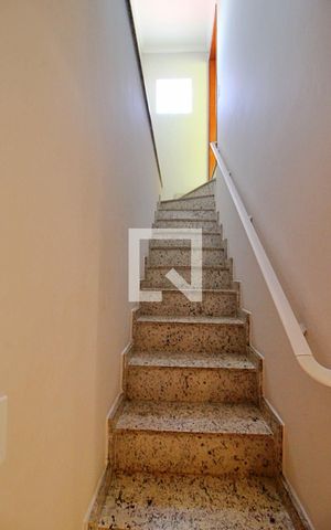 Apartamento à venda com 166m², 3 quartos e 3 vagasEscada