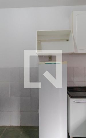 Studio para alugar com 40m², 1 quarto e sem vaga Studio para alugar com 40m², 1 quarto e sem vagaCozinha