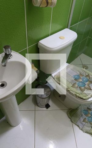 Casa à venda com 400m², 3 quartos e 2 vagasBanheiro Social