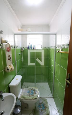 Casa à venda com 400m², 3 quartos e 2 vagasBanheiro Social