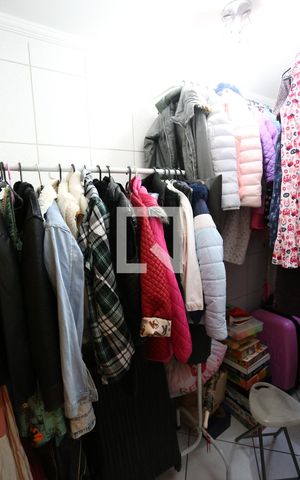 Casa à venda com 400m², 3 quartos e 2 vagasCloset Quarto 2