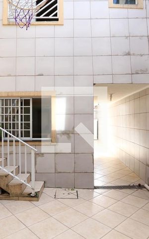 Casa à venda com 400m², 3 quartos e 2 vagasQuintal