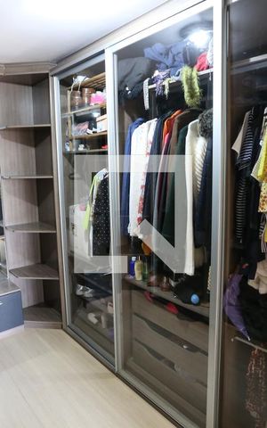 Casa à venda com 400m², 3 quartos e 2 vagasCloset Suíte