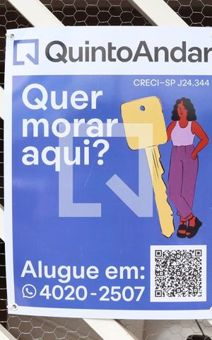 Casa à venda com 400m², 3 quartos e 2 vagasFachada