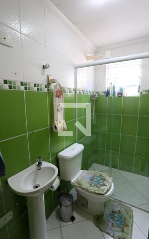 Casa à venda com 400m², 3 quartos e 2 vagasBanheiro Social