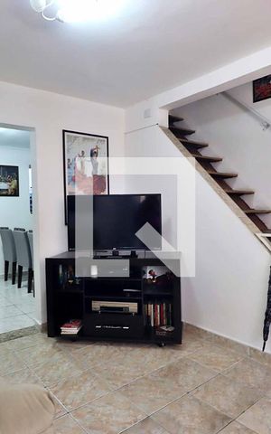 Casa à venda com 100m², 2 quartos e sem vagaSala