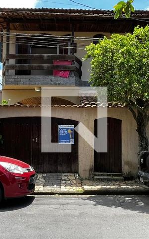 Casa de condomínio à venda com 120m², 3 quartos e 2 vagas Casa de condomínio à venda com 120m², 3 quartos e 2 vagasFachada