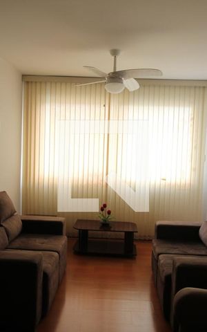 Apartamento à venda com 68m², 2 quartos e 1 vagaSala