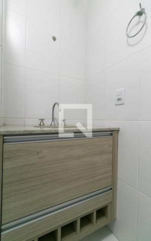 Apartamento à venda com 80m², 2 quartos e 2 vagas Apartamento à venda com 80m², 2 quartos e 2 vagasBanheiro 2
