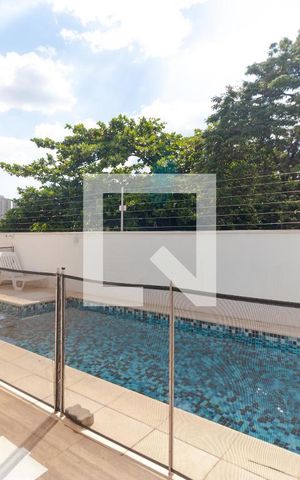 Casa de condomínio à venda com 100m², 3 quartos e 2 vagas Casa de condomínio à venda com 100m², 3 quartos e 2 vagasÁrea comum - Piscina