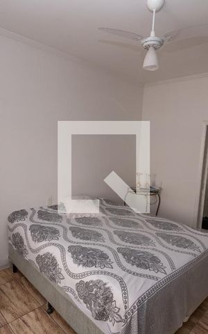 Casa à venda com 250m², 4 quartos e 2 vagas Casa à venda com 250m², 4 quartos e 2 vagasSuite