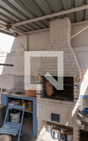 Casa à venda com 250m², 4 quartos e 2 vagas Casa à venda com 250m², 4 quartos e 2 vagasChurrasqueira