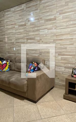 Casa à venda com 150m², 2 quartos e 1 vaga Casa à venda com 150m², 2 quartos e 1 vagaSala