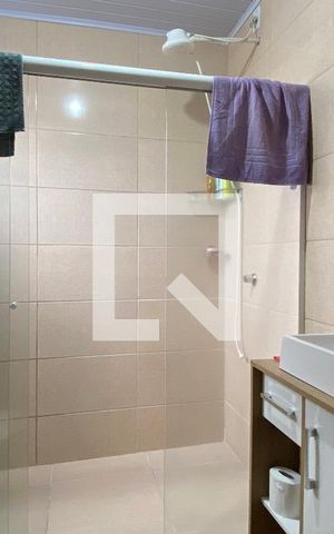Casa à venda com 150m², 2 quartos e 1 vaga Casa à venda com 150m², 2 quartos e 1 vagaBanheiro - Suíte