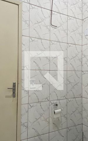 Casa à venda com 150m², 2 quartos e 1 vaga Casa à venda com 150m², 2 quartos e 1 vagaBanheiro