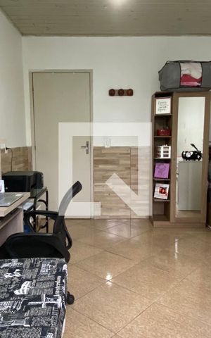 Casa à venda com 150m², 2 quartos e 1 vaga Casa à venda com 150m², 2 quartos e 1 vagaQuarto 1
