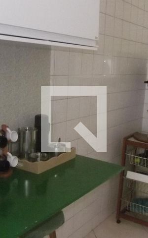 Apartamento à venda com 76m², 2 quartos e 1 vagaCozinha