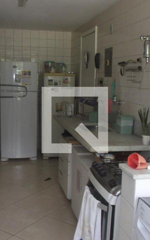 Apartamento à venda com 76m², 2 quartos e 1 vagaCozinha