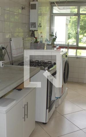 Apartamento à venda com 76m², 2 quartos e 1 vagaCozinha