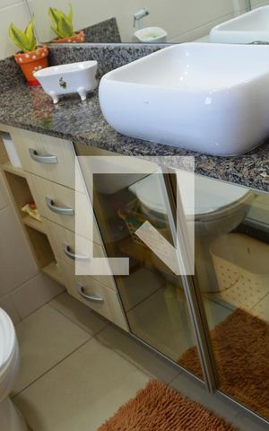 Casa de condomínio à venda com 90m², 3 quartos e 1 vagaBanheiro social 1