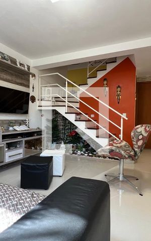Casa de condomínio à venda com 90m², 3 quartos e 1 vaga Casa de condomínio à venda com 90m², 3 quartos e 1 vagaSala