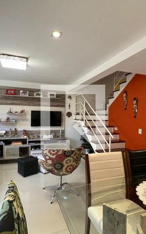 Casa de condomínio à venda com 90m², 3 quartos e 1 vaga Casa de condomínio à venda com 90m², 3 quartos e 1 vagaSala