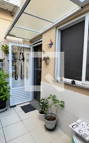 Casa de condomínio à venda com 90m², 3 quartos e 1 vaga Casa de condomínio à venda com 90m², 3 quartos e 1 vagaÁrea de Serviço
