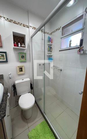 Casa de condomínio à venda com 90m², 3 quartos e 1 vaga Casa de condomínio à venda com 90m², 3 quartos e 1 vagaBanheiro suíte
