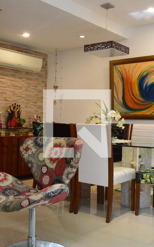 Casa de condomínio à venda com 90m², 3 quartos e 1 vagaSala