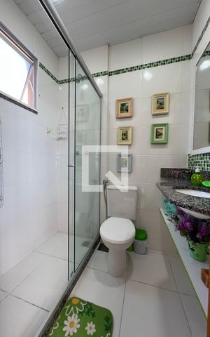 Casa de condomínio à venda com 90m², 3 quartos e 1 vaga Casa de condomínio à venda com 90m², 3 quartos e 1 vagaBanheiro social 2