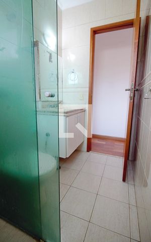 Casa à venda com 160m², 4 quartos e 2 vagas Casa à venda com 160m², 4 quartos e 2 vagasBanheiro da Suíte 2