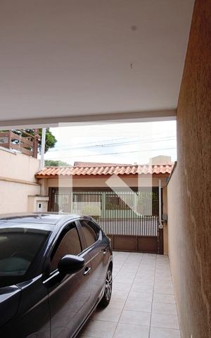 Casa à venda com 160m², 4 quartos e 2 vagas Casa à venda com 160m², 4 quartos e 2 vagasGaragem