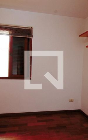 Casa à venda com 160m², 4 quartos e 2 vagas Casa à venda com 160m², 4 quartos e 2 vagasQuarto 4