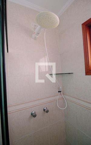 Casa à venda com 160m², 4 quartos e 2 vagas Casa à venda com 160m², 4 quartos e 2 vagasBanheiro Social