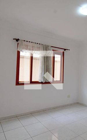 Casa à venda com 160m², 4 quartos e 2 vagas Casa à venda com 160m², 4 quartos e 2 vagasSala de Jantar