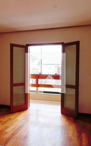 Casa à venda com 160m², 4 quartos e 2 vagas Casa à venda com 160m², 4 quartos e 2 vagasSuíte 1