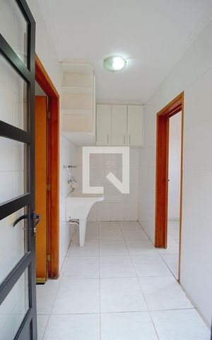 Casa à venda com 160m², 4 quartos e 2 vagas Casa à venda com 160m², 4 quartos e 2 vagasÁrea de Serviço